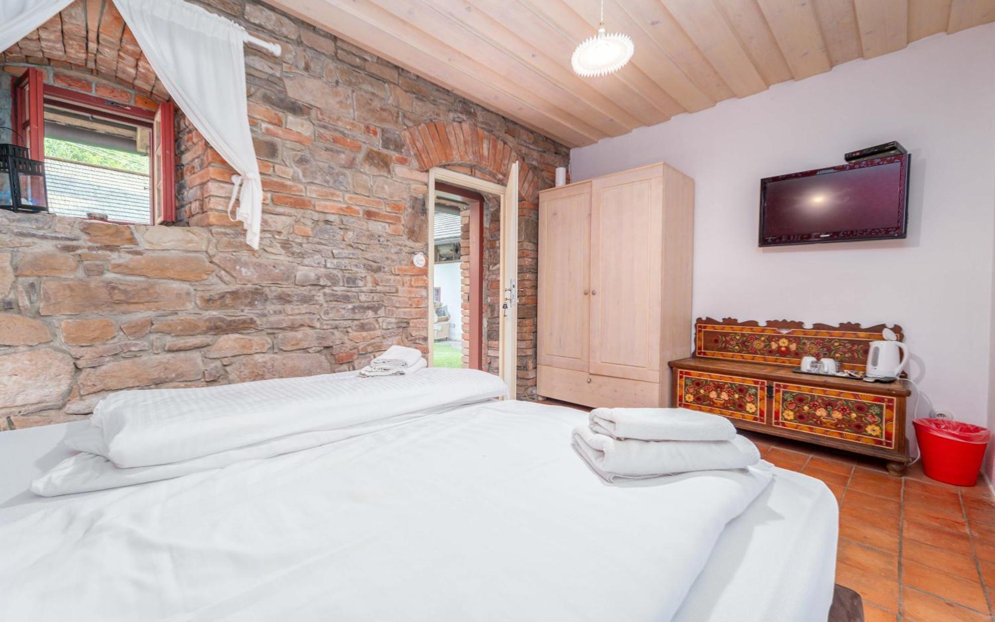 Porcuv Mlyn Hotel Bykovice Kültér fotó
