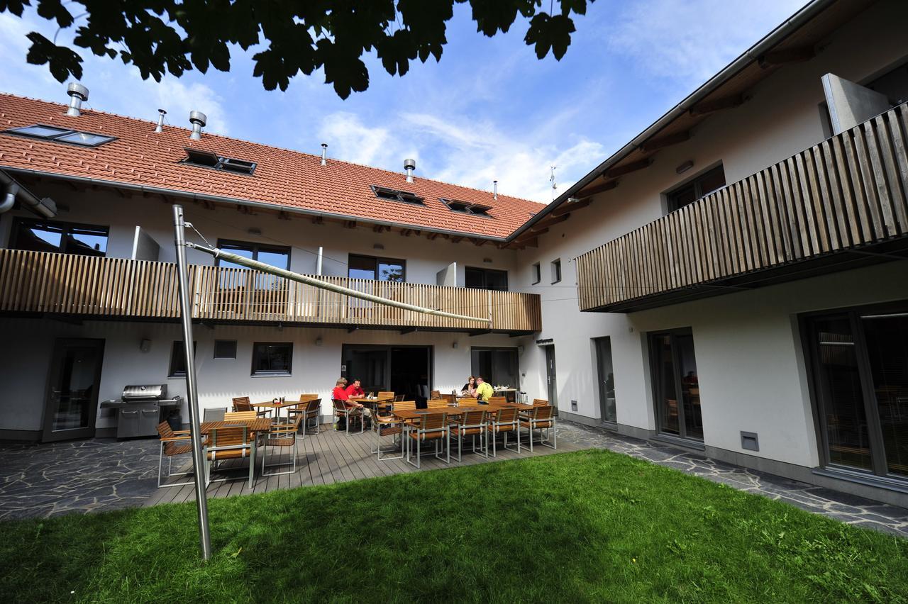 Porcuv Mlyn Hotel Bykovice Kültér fotó